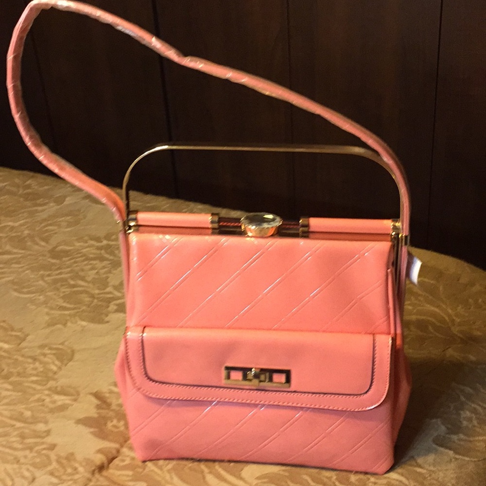 Pink pleather handbag
